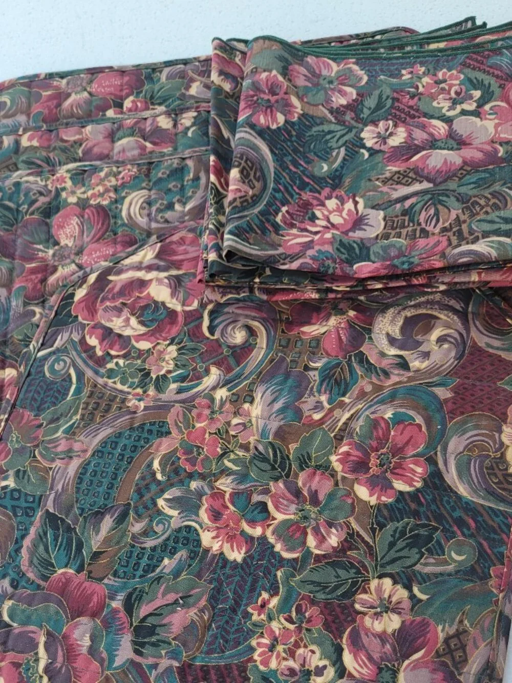 VTG Quilted Placemats & Napkins Set of 9 Floral Jewel Tone Tapestry EUC